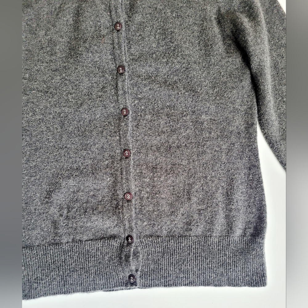 Cashmere Cache 100% 2-ply Cashmere Cardigan Gray Small/Medium - Picture 13 of 16